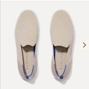Rothys Sneaker Sand - Size 9